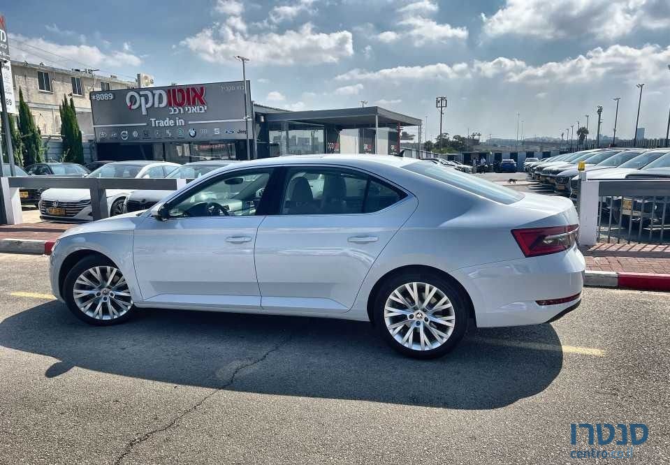 2021' Skoda Superb סקודה סופרב photo #5