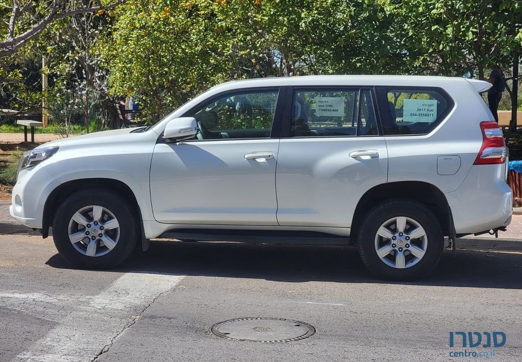 2017' Toyota Land Cruiser טויוטה לנד קרוזר photo #2