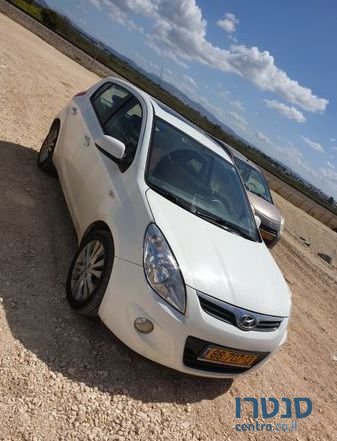 2012' Hyundai i20 יונדאי photo #1