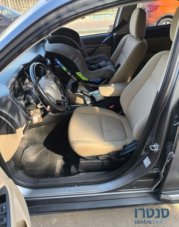 2016' Mitsubishi Outlander מיצובישי אאוטלנדר photo #1