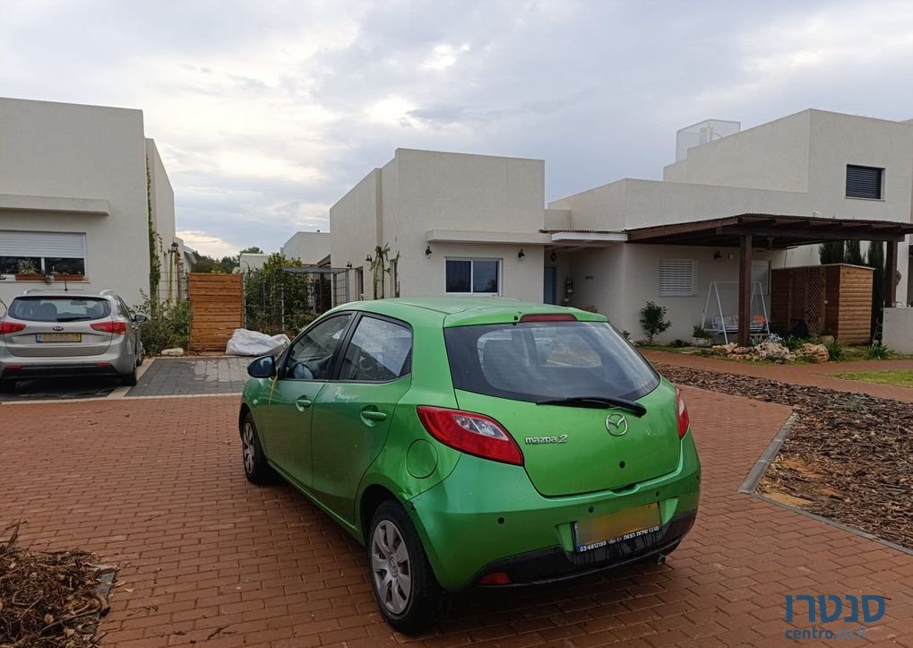 2010' Mazda 2 מאזדה photo #3