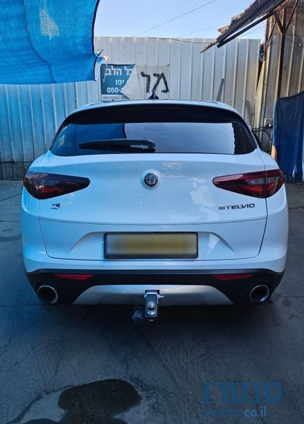 2018' Alfa Romeo Stelvio אלפא רומיאו סטלויו photo #5