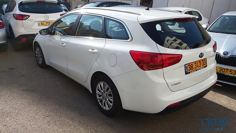 2015' Kia Ceed photo #2