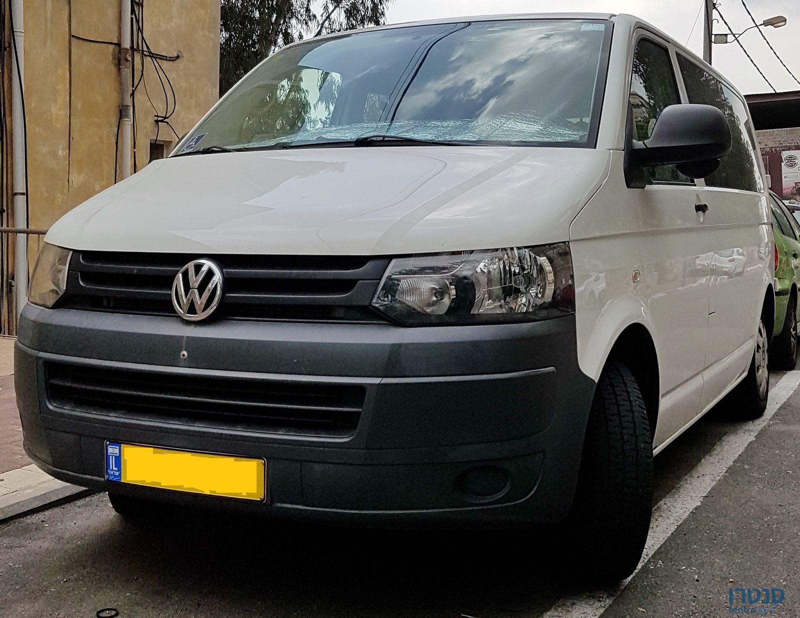 2011' Volkswagen T5 (Transporter) pass photo #2