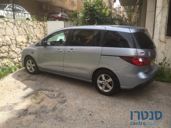 2011' Mazda 5 photo #2