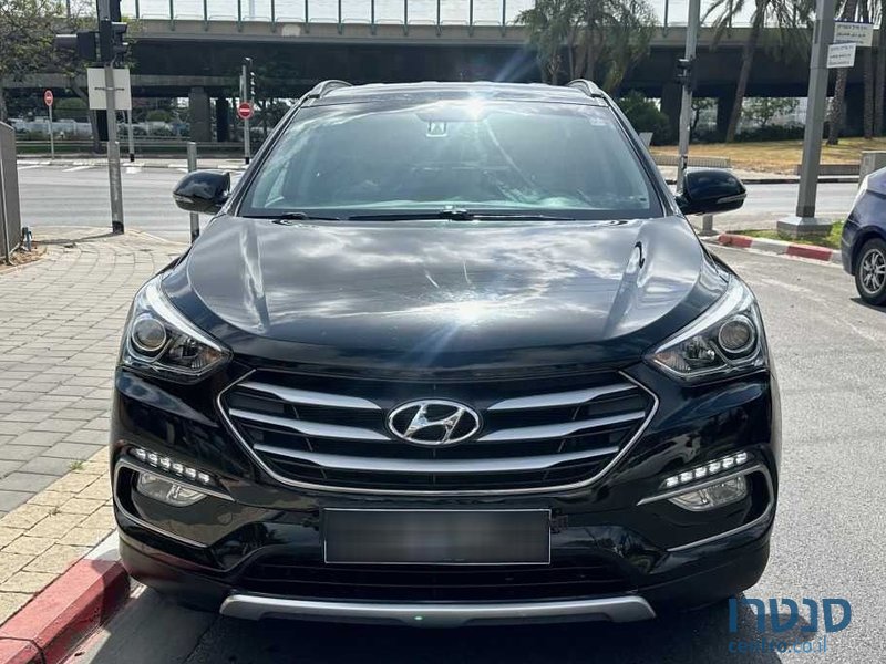 2017' Hyundai Santa Fe יונדאי סנטה פה photo #2