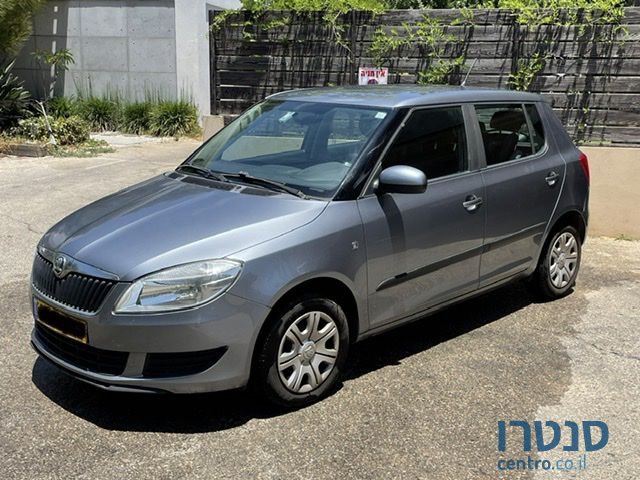 2013' Skoda Fabia סקודה פאביה photo #4