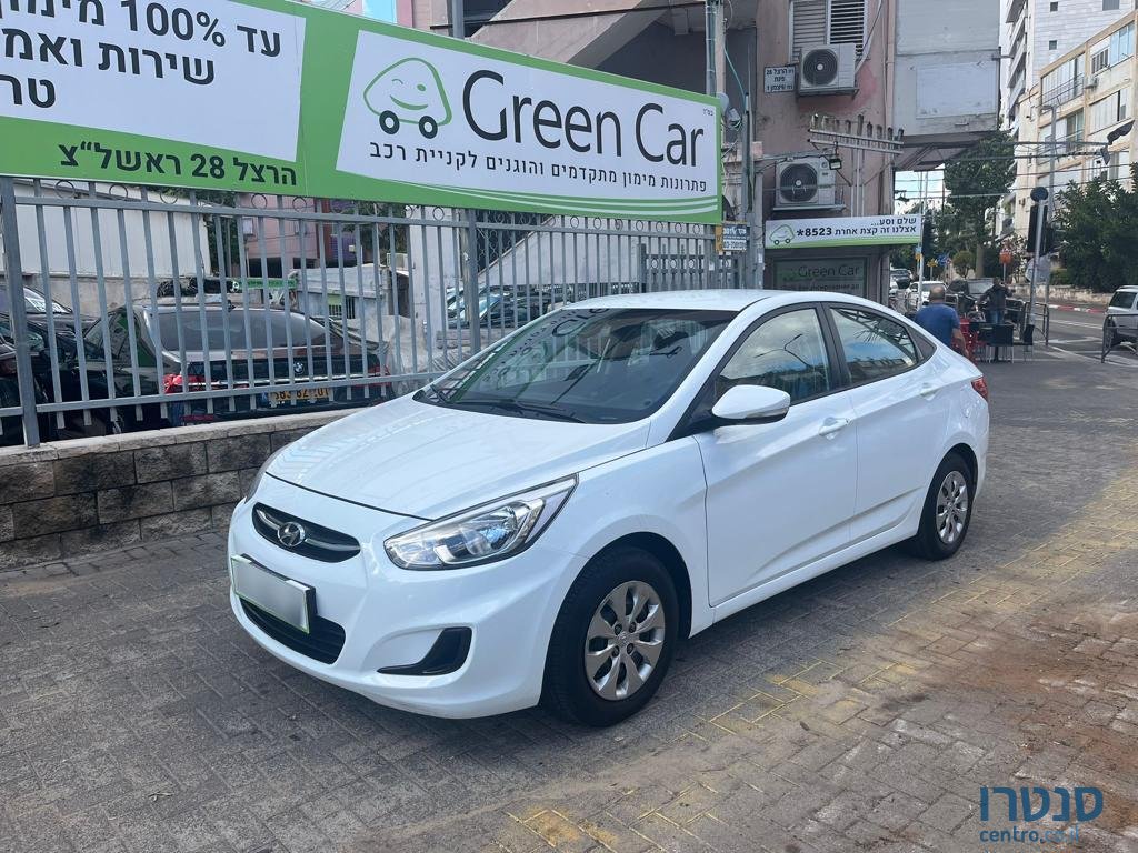 2016' Hyundai i25 photo #1