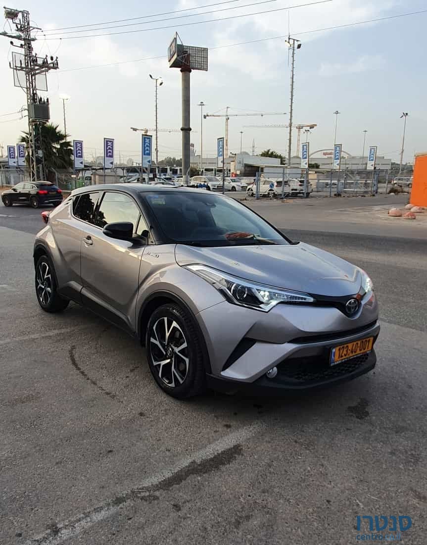 2018' Toyota C-Hr טויוטה photo #2