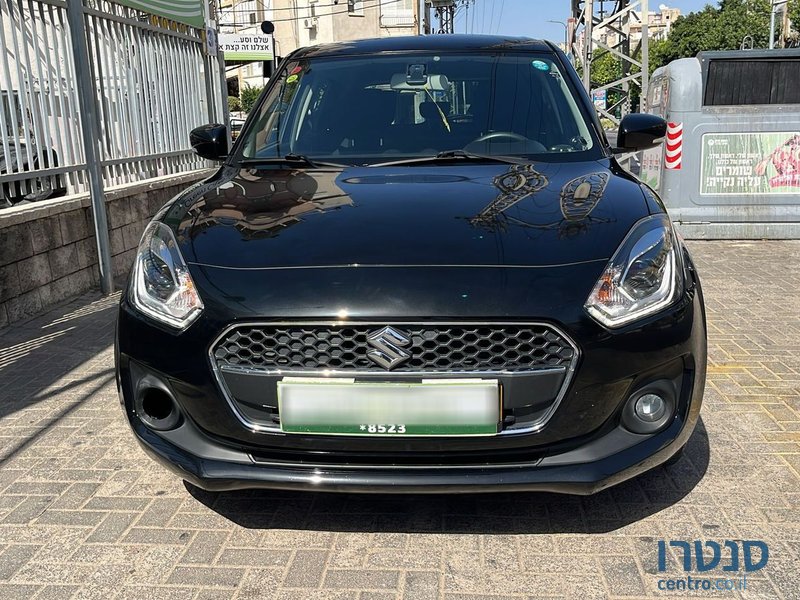 2019' Suzuki Swift photo #3