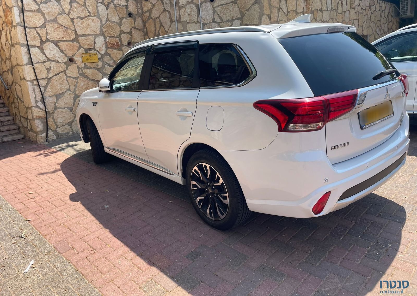 2017' Mitsubishi Outlander מיצובישי אאוטלנדר photo #4