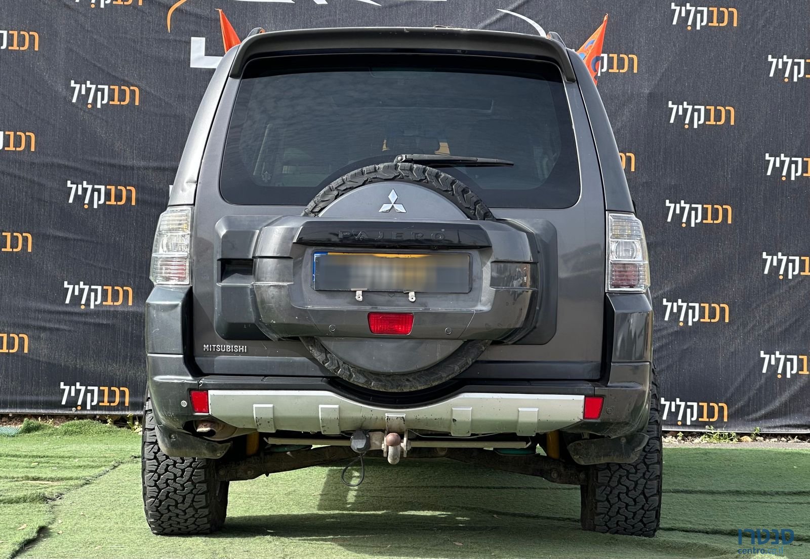 2013' Mitsubishi Pajero מיצובישי פג'רו photo #4