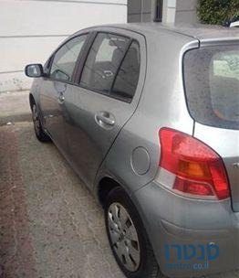 2010' Toyota Yaris טויוטה יאריס photo #2