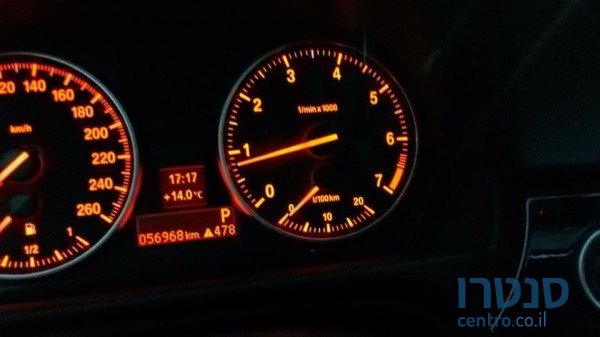 2011' BMW 320 photo #4