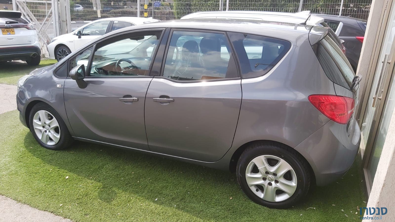 2016' Opel Meriva photo #2