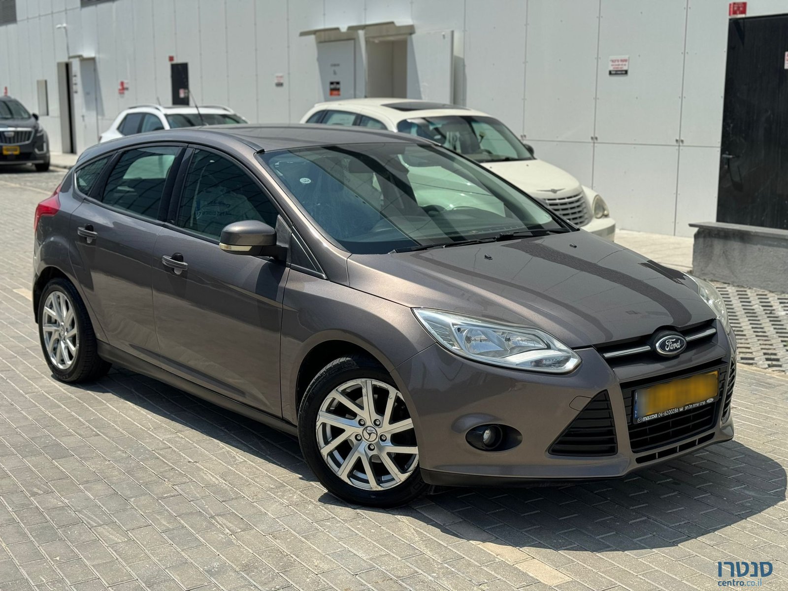 2014' Ford Focus photo #4