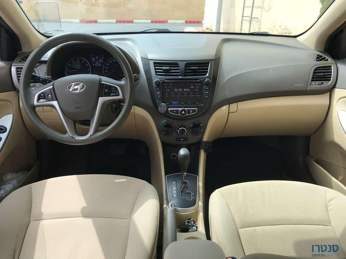2013' Hyundai i25 יונדאי photo #3