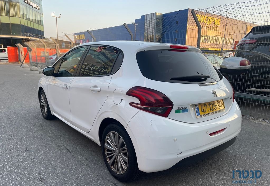 2016' Peugeot 208 פיג'ו photo #6