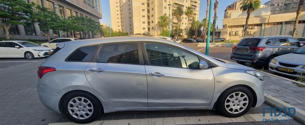 2015' Hyundai i30 יונדאי photo #4
