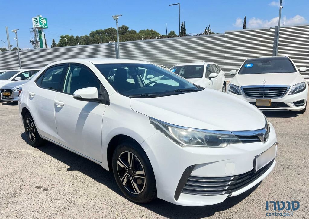 2015' Toyota Corolla טויוטה קורולה photo #3