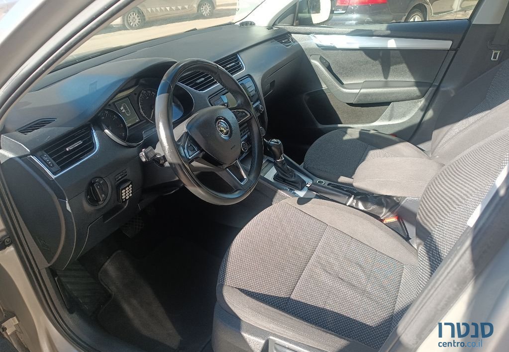 2017' Skoda Octavia סקודה אוקטביה photo #4