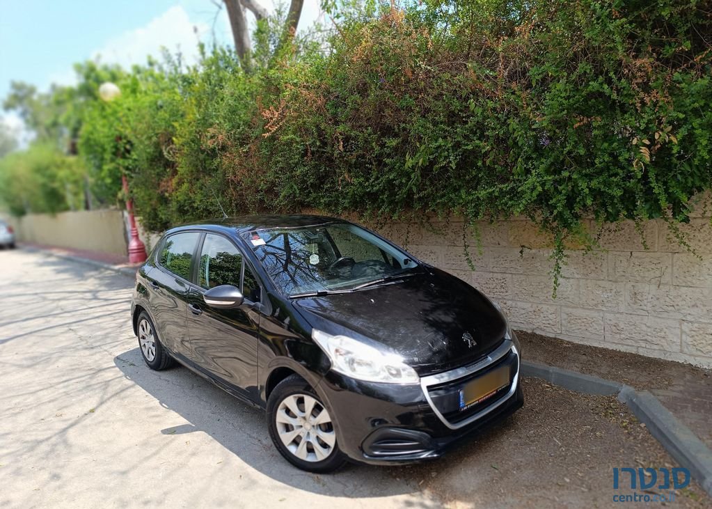2016' Peugeot 208 פיג'ו photo #2