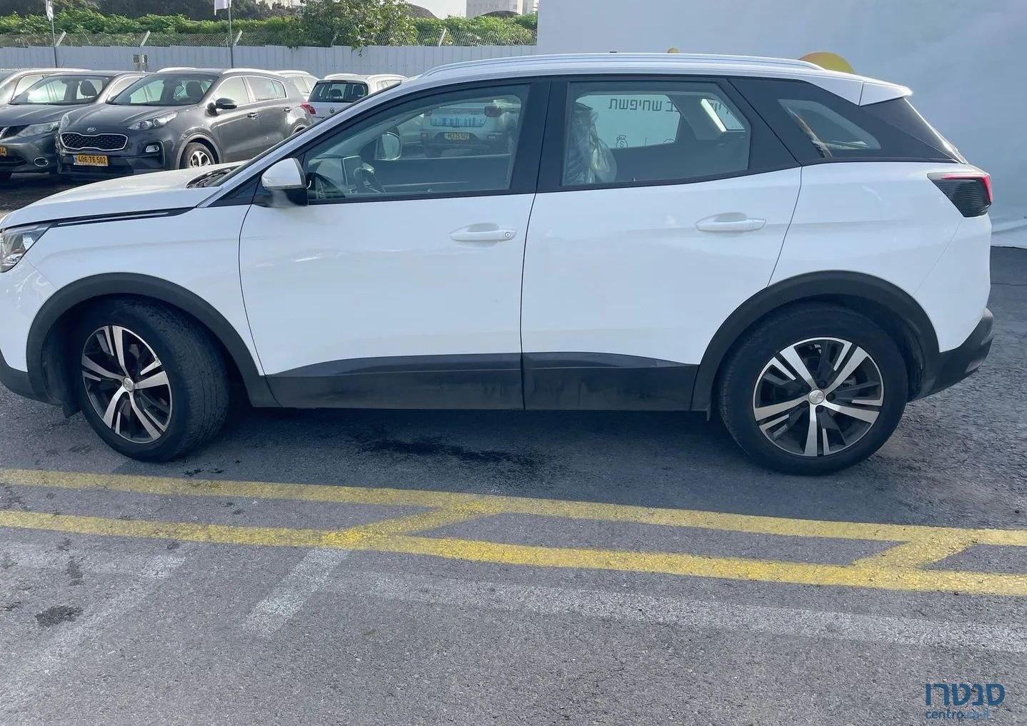 2020' Peugeot 3008 פיג'ו photo #5