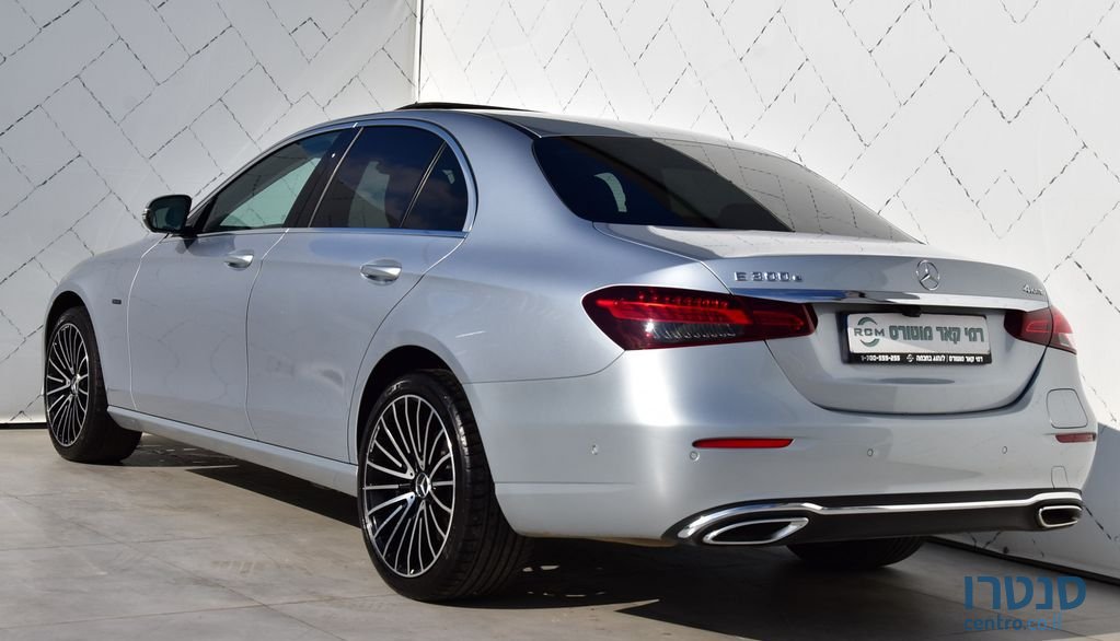 2021' Mercedes-Benz E-Class מרצדס photo #3