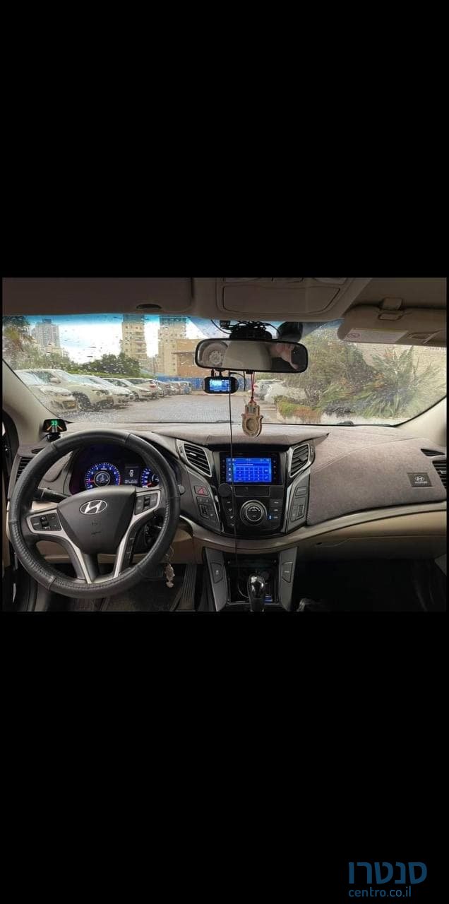 2013' Hyundai i40 photo #1