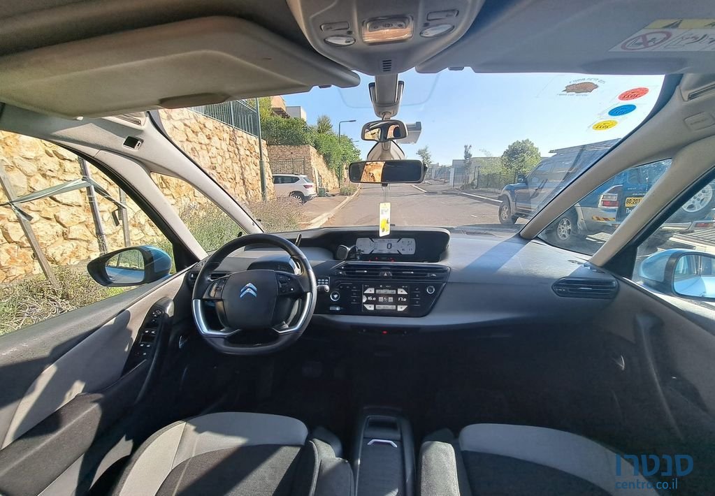 2016' Citroen C4 Picasso סיטרואן C4 פיקאסו photo #2