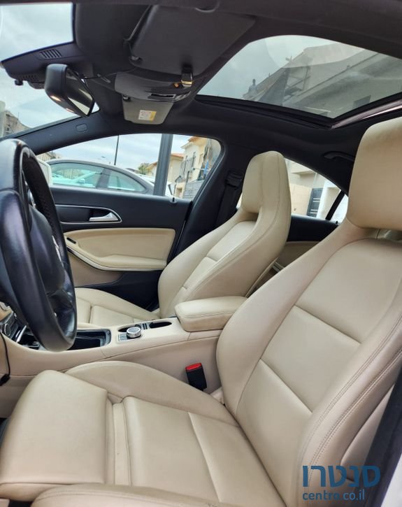 2018' Mercedes-Benz Cla מרצדס photo #4