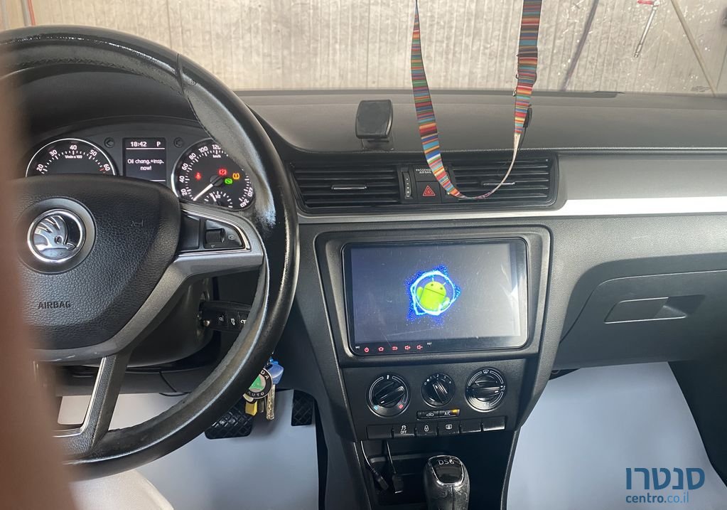 2014' Skoda Rapid סקודה ראפיד photo #2