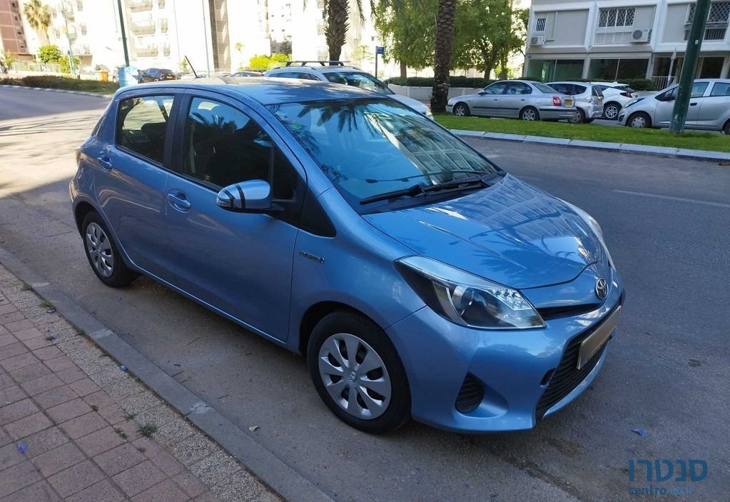 2014' Toyota Yaris טויוטה יאריס photo #1