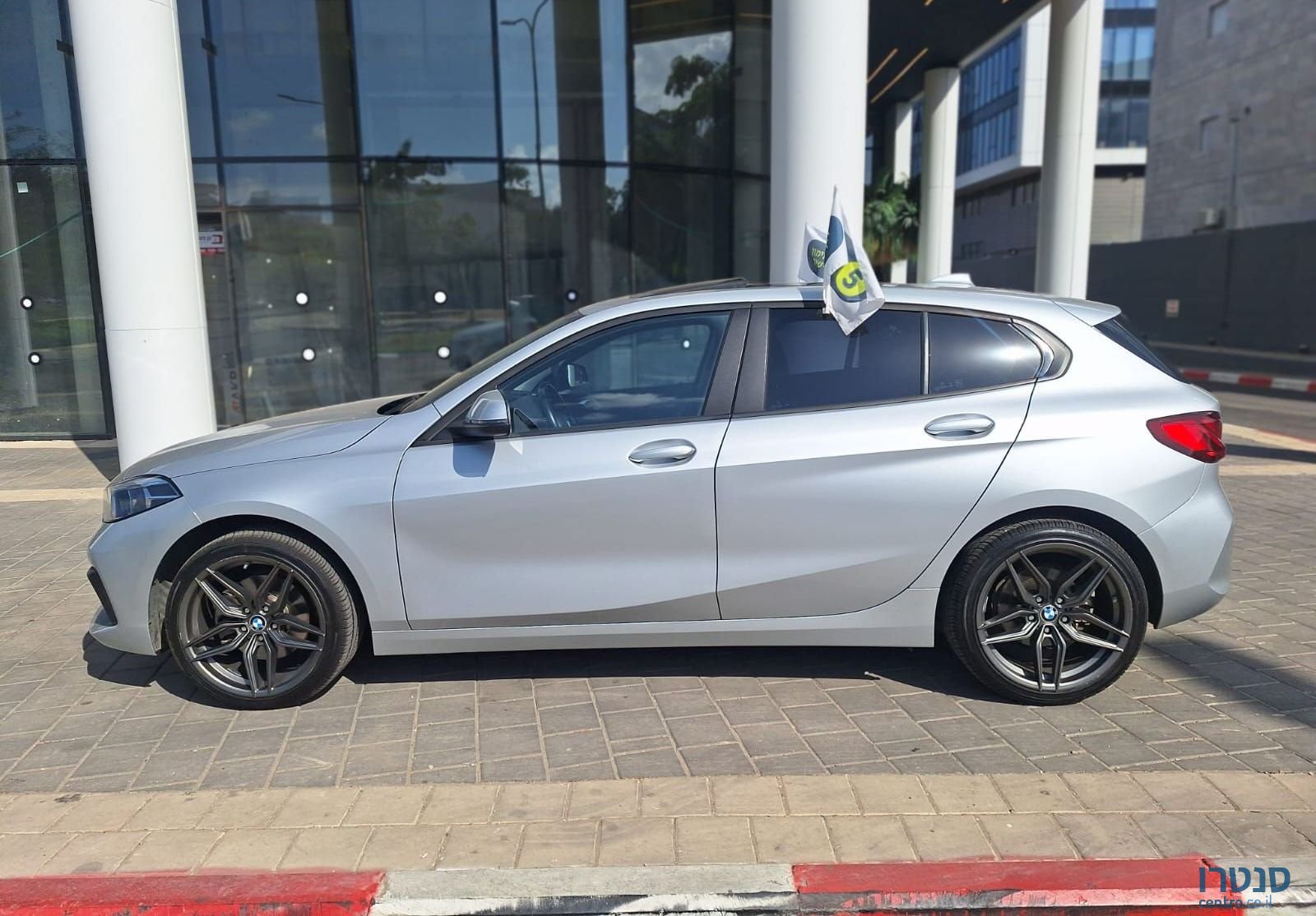 2021' BMW 1 Series ב מ וו סדרה 1 photo #5