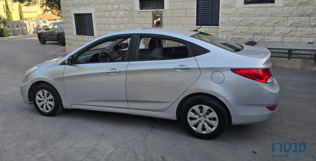 2016' Hyundai i25 יונדאי אקסנט photo #4
