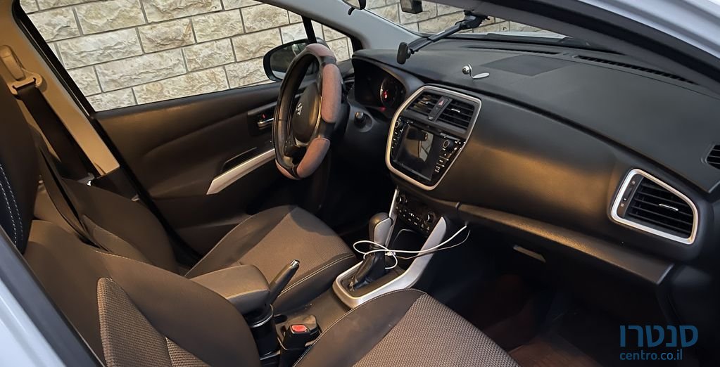 2014' Suzuki SX4 סוזוקי Sx4 קרוסאובר photo #4