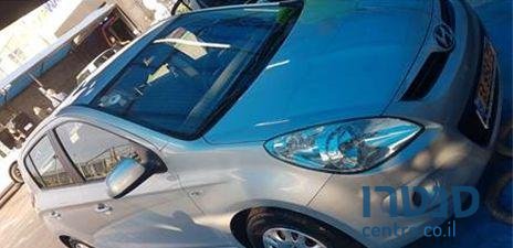 2010' Hyundai i20 יונדאי photo #1