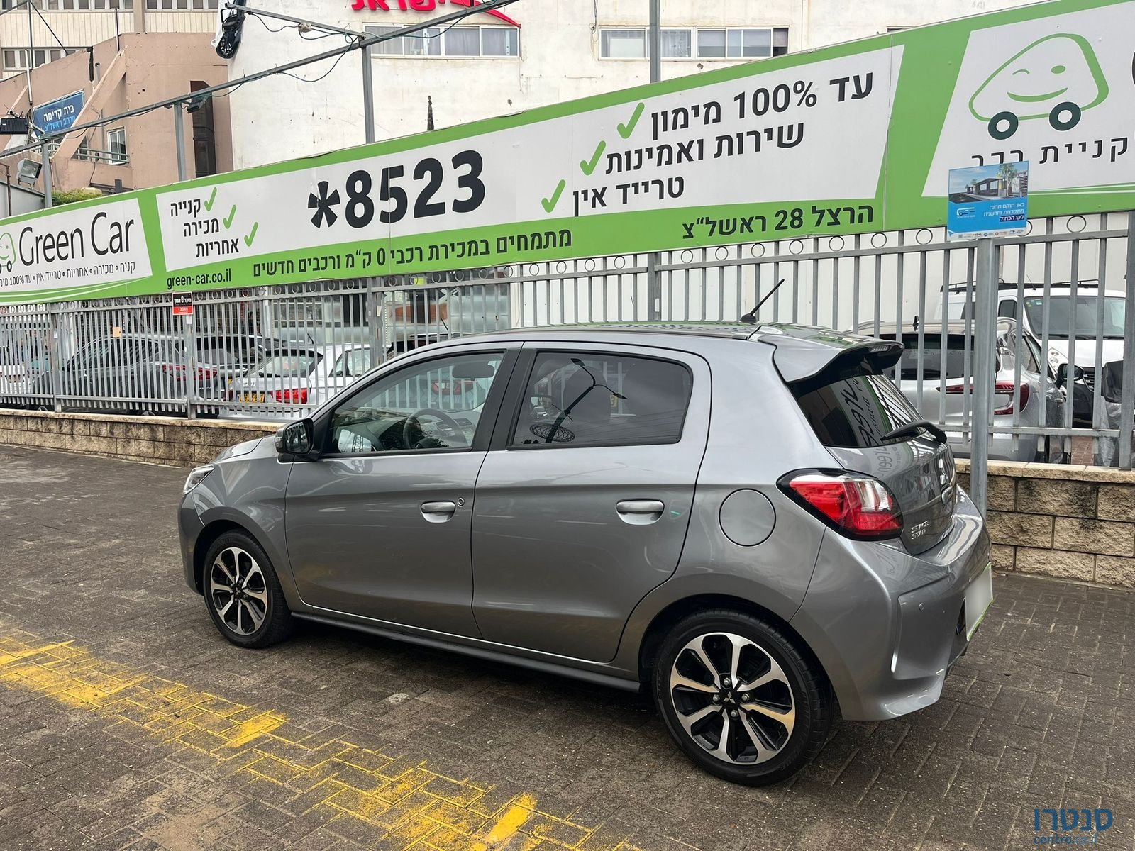 2021' Mitsubishi Space Star photo #4