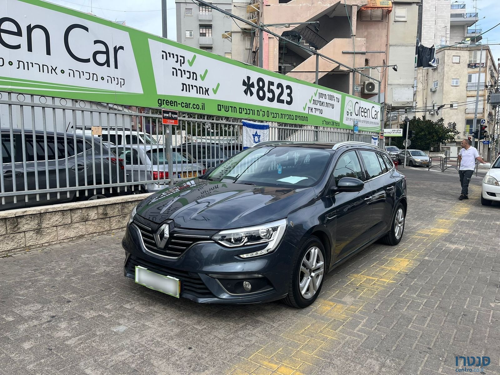 2021' Renault Megane photo #1