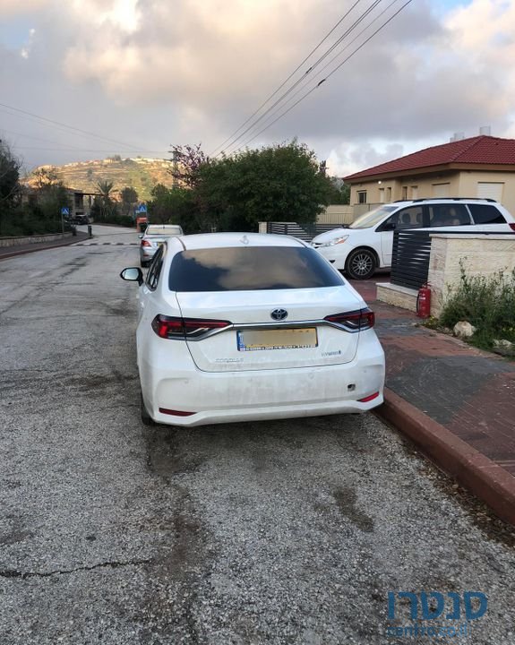 2019' Toyota Corolla טויוטה קורולה photo #2