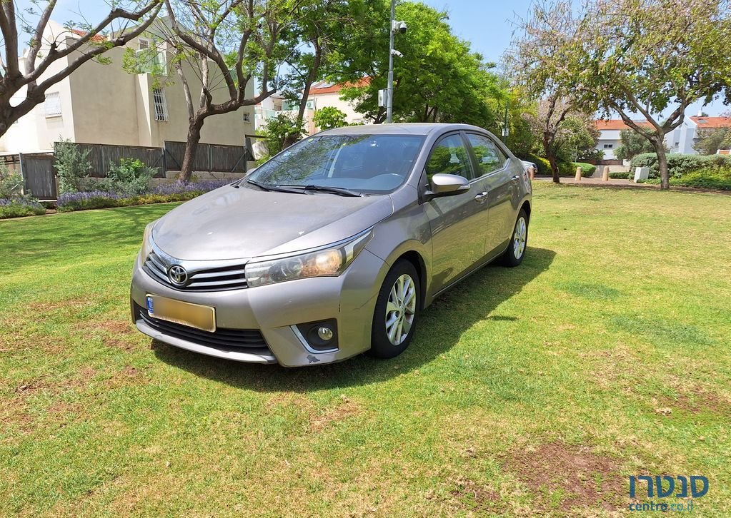 2014' Toyota Corolla טויוטה קורולה photo #1