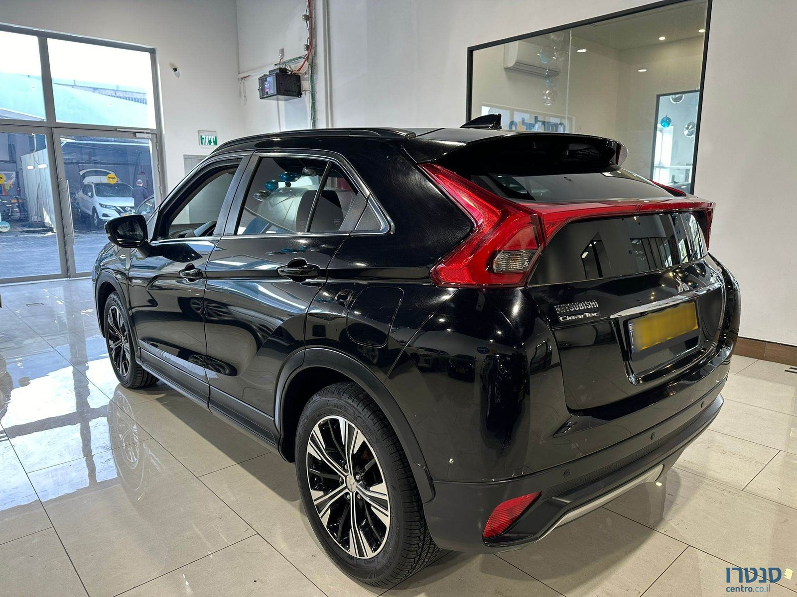 2018' Mitsubishi Eclipse photo #4