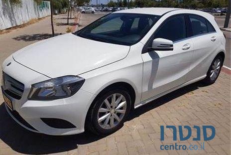 2013' Mercedes-Benz A-180 מרצדס photo #2