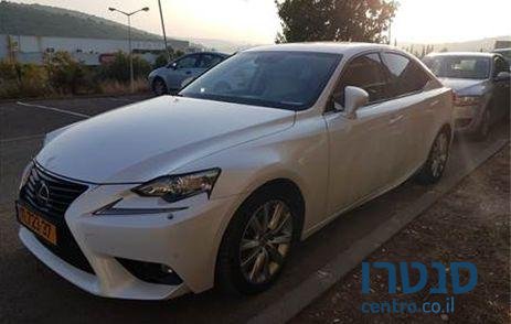 2016' Lexus Is 300H לקסוס פרימיום photo #1