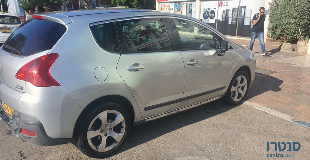 2012' Peugeot 3008 פיג'ו photo #4