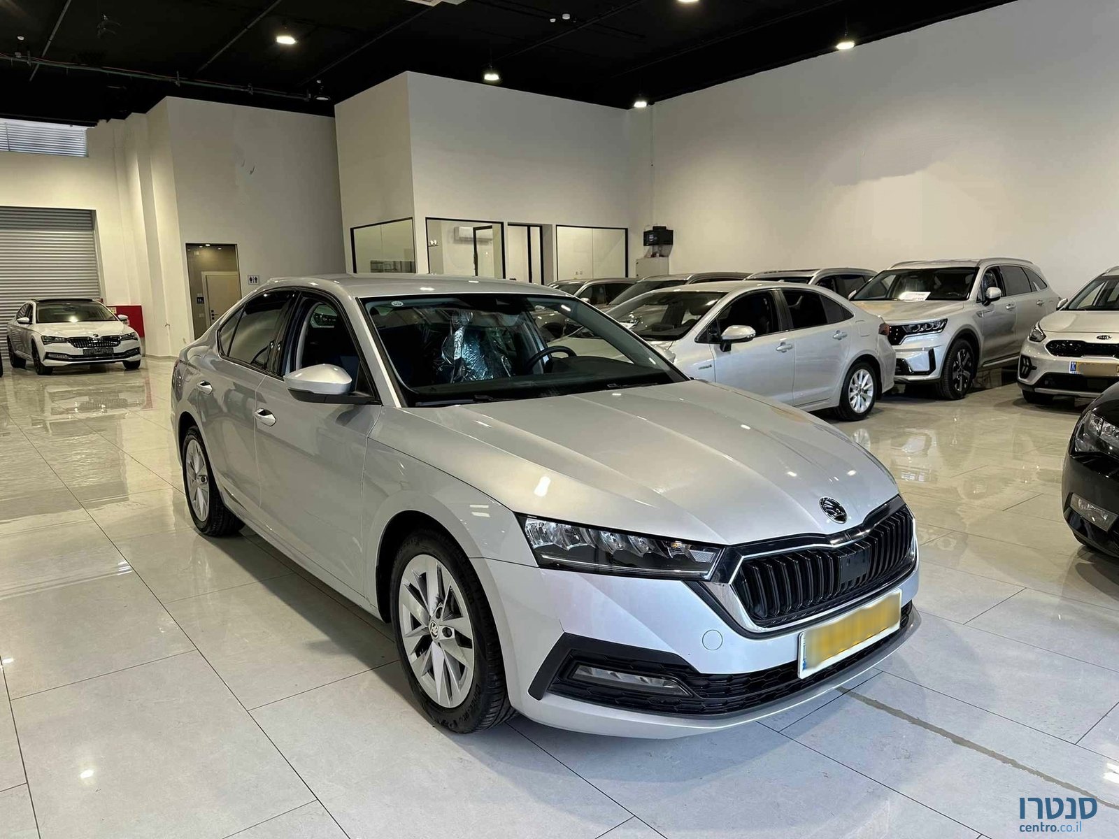 2021' Skoda Octavia photo #2