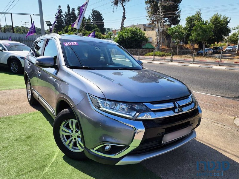 2017' Mitsubishi Outlander מיצובישי אאוטלנדר photo #6