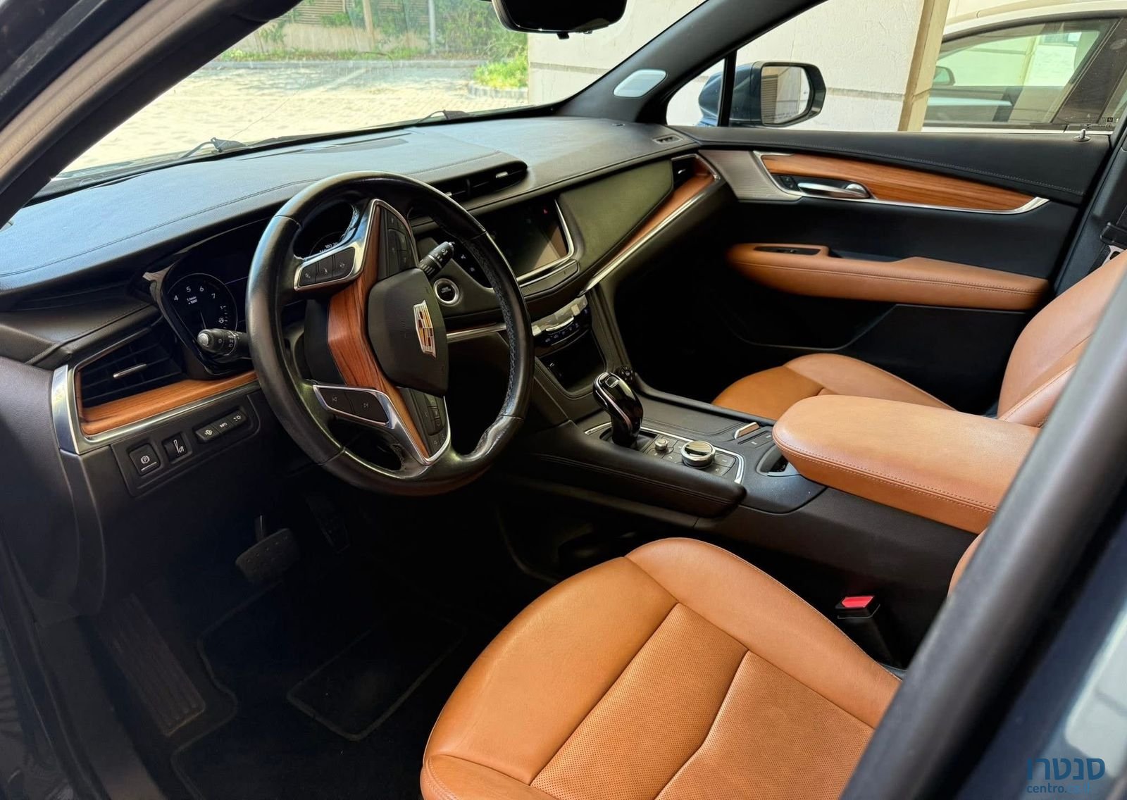 2021' Cadillac XT5 קאדילק photo #2