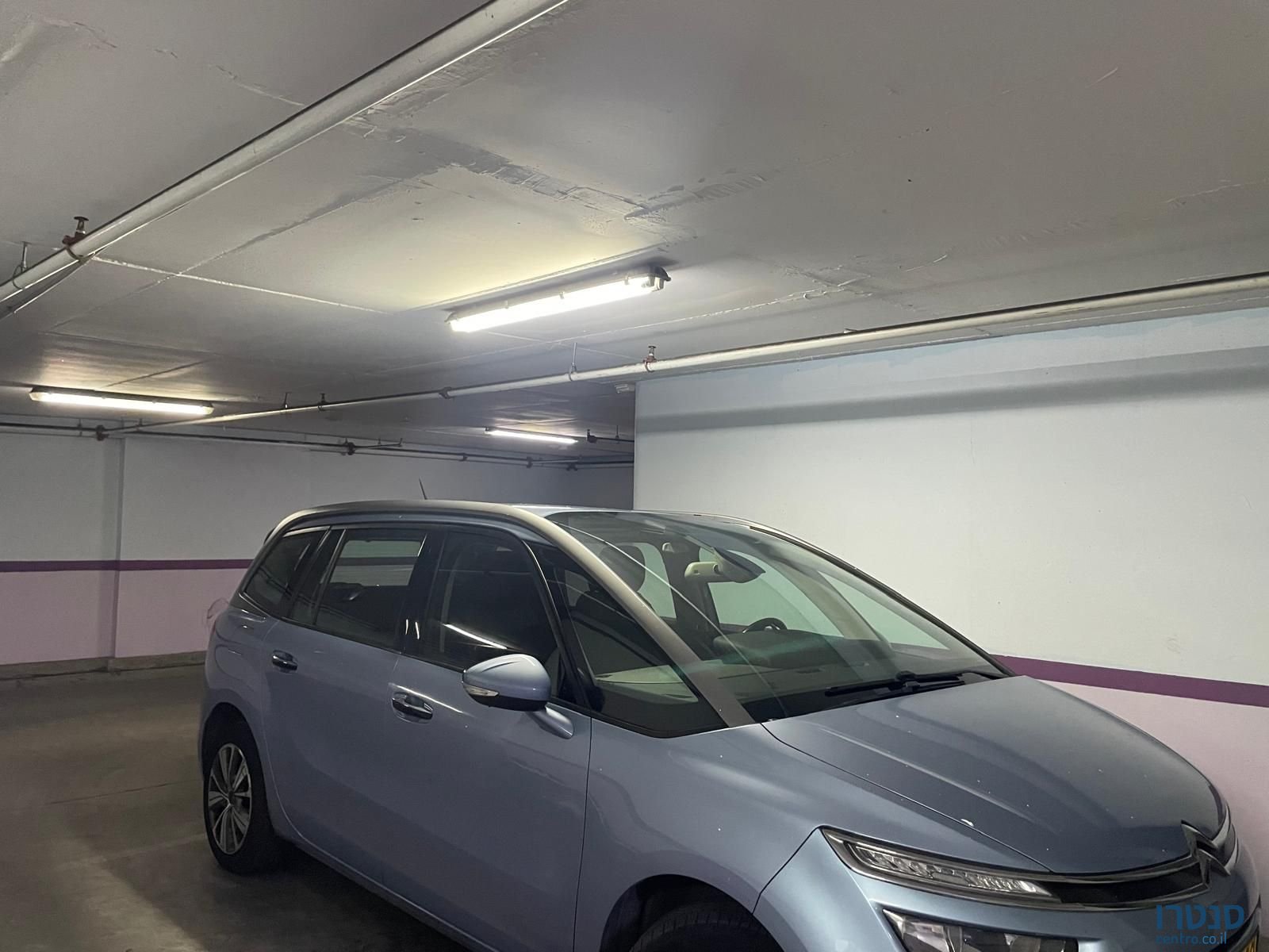 2014' Citroen C4 Picasso סיטרואן C4 פיקאסו photo #2