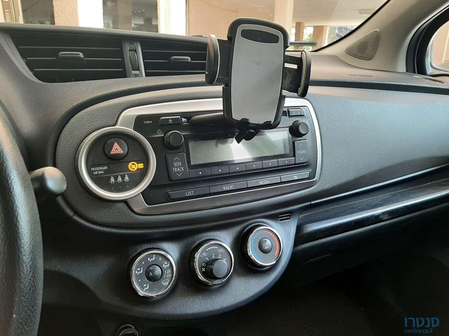 2014' Toyota Yaris טויוטה יאריס photo #1